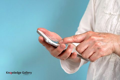 Digital media and seniors – our times illuminated by media logs