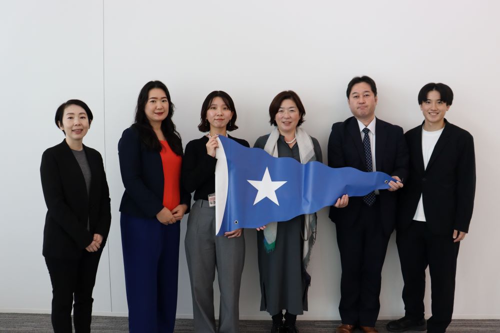 左からインテージ宇賀神、インテージ左海、アヲハタ中川氏、アヲハタ藤原氏、インテージ中谷、インテージ本高